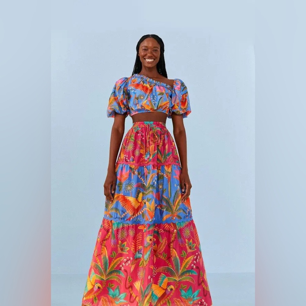 FARM Rio Macaw Party Mix Maxi Skirt
Color: MULTI
Size: S